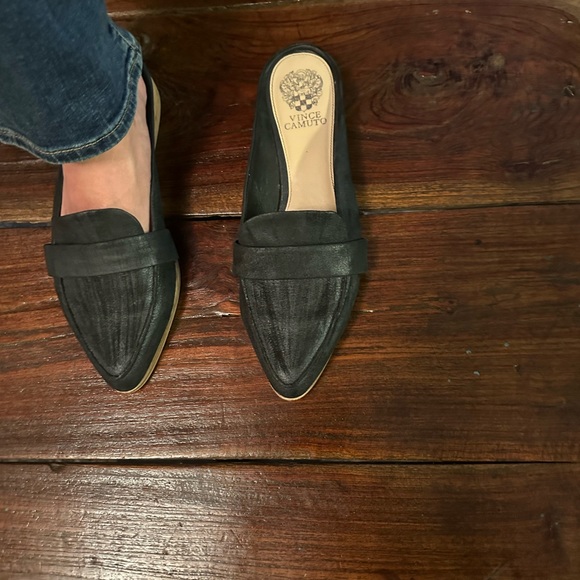 Vince Camuto Shoes - Blue suede leather. Vince Camuto mules.